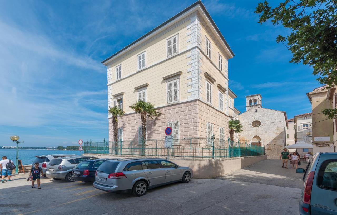 Alice Rooms Poreč Exteriör bild